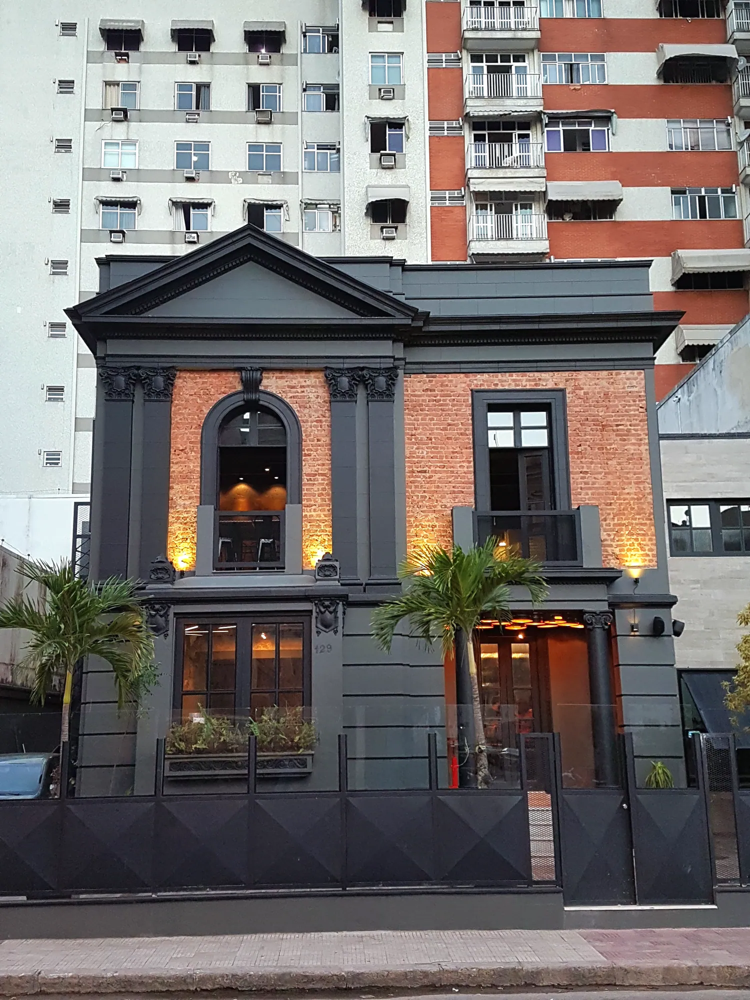 Foto 2 do projeto Narreal Brewhouse, Brewpub (cervejaria e bar), Botafogo, RJ